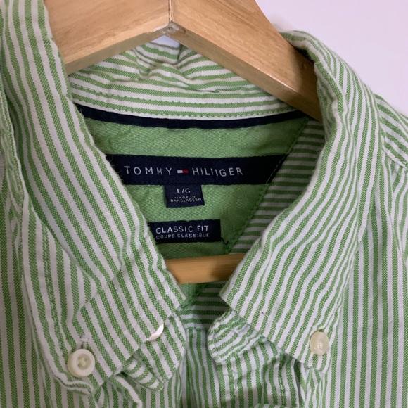 Tommy Hilfiger Long Sleeve Button Down Dress Shirt Classic Fit - Picture 3 of 4